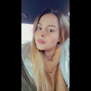 Meet your Posher, Elizabeth